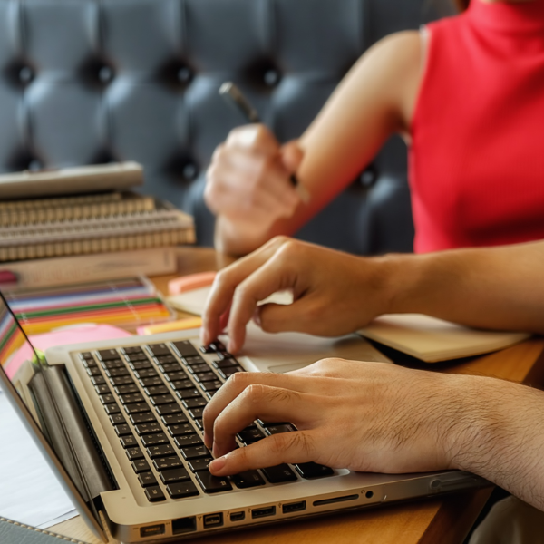 Notebooks para Equipes Híbridas